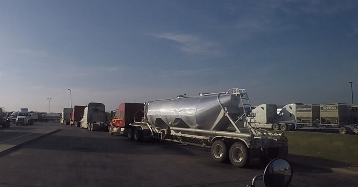 Oilfield trucking jobs