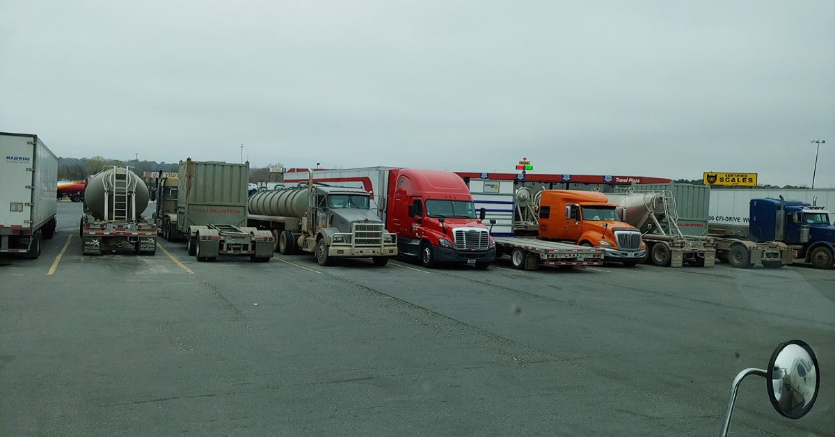 How Do You Choose a Trucking Company?