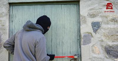 Burglar Breaking In Burglar Breaking In